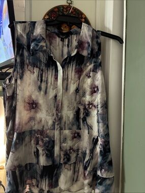 Simply Vera Vera Wang Sleeveless Sheer Floral Blouse in Purple, Blue, White